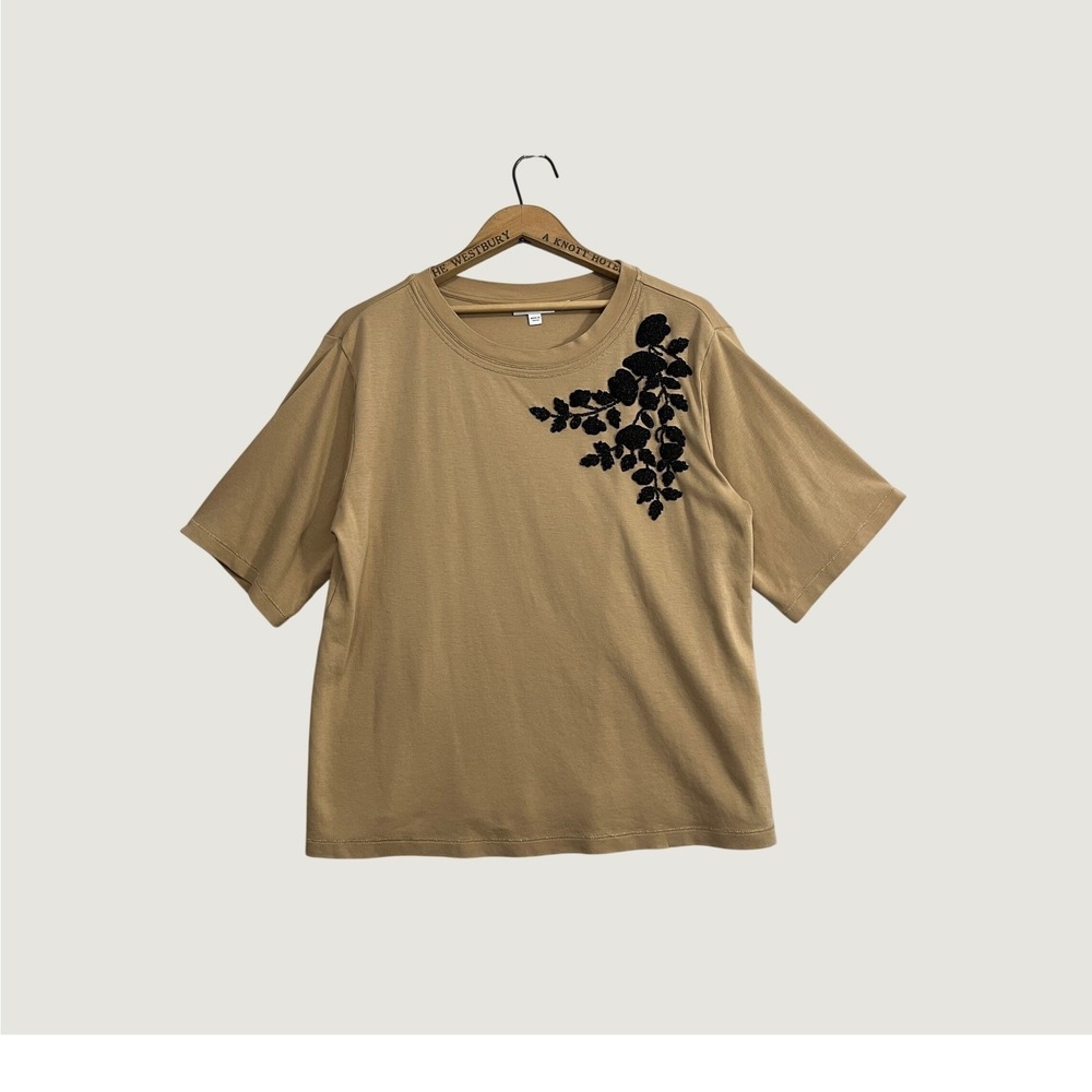 Chico's Women Size 2 Large Tan Pima Cotton Beaded Floral Applique T-Shirt